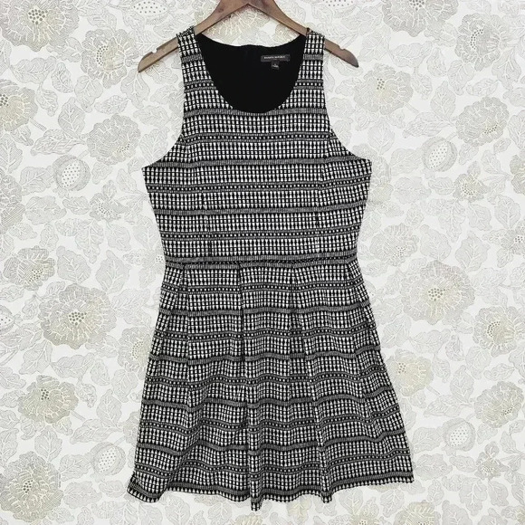 Banana Republic Aztec Fit & Flare Sleeveless Mini Dress L Unlined - Picture 1 of 7